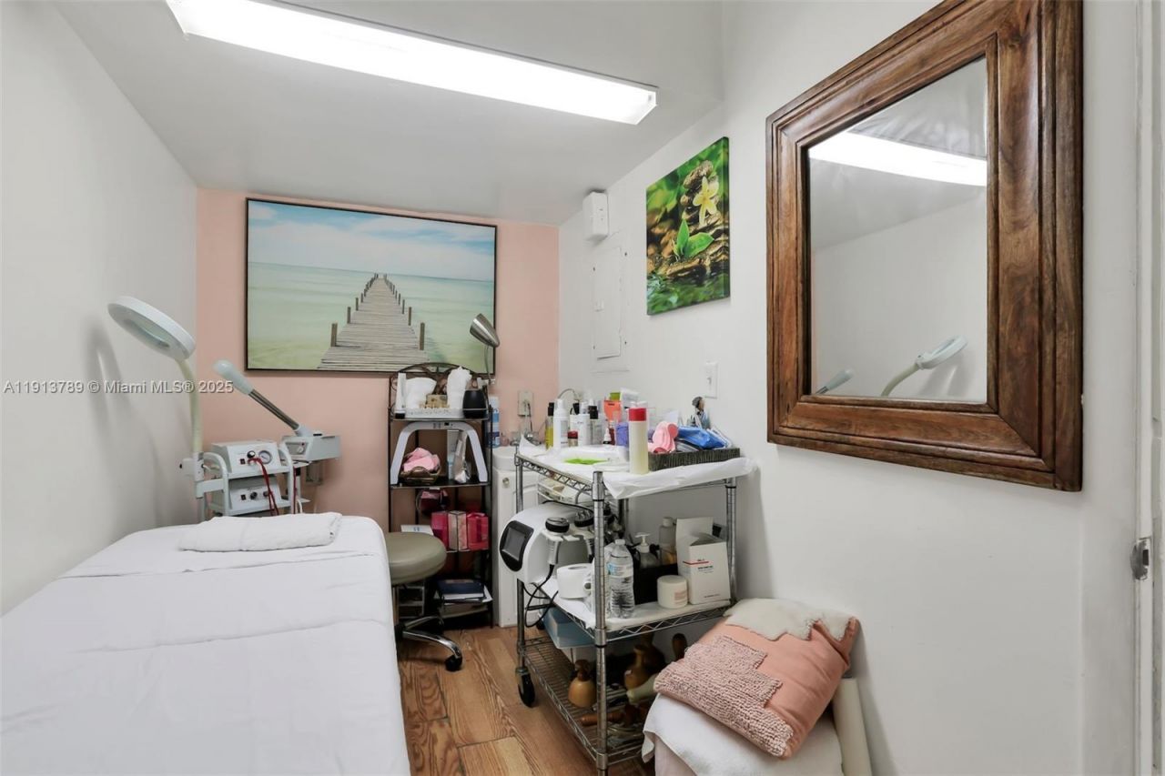 5233 NW 79th Ave, Doral, FL 33166 Photo