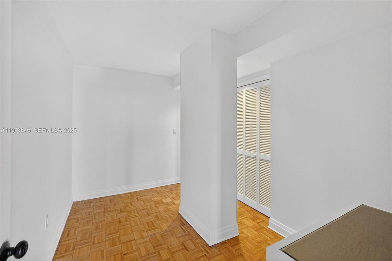 2 Grove Isle Dr, Unit B1505, Miami, FL 33133 Photo