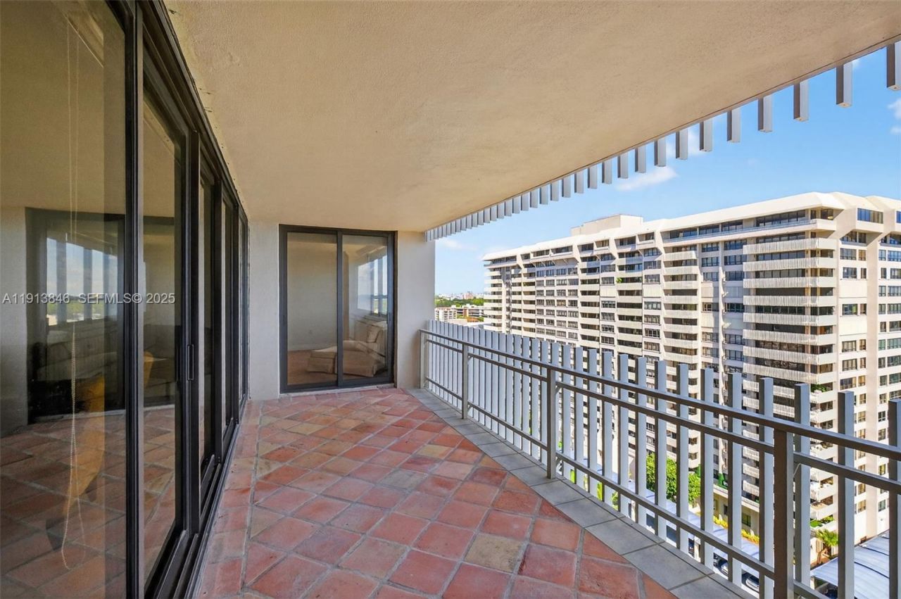 2 Grove Isle Dr, Unit B1505, Miami, FL 33133 Photo