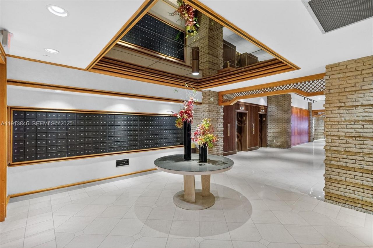 2 Grove Isle Dr, Unit B1505, Miami, FL 33133 Photo