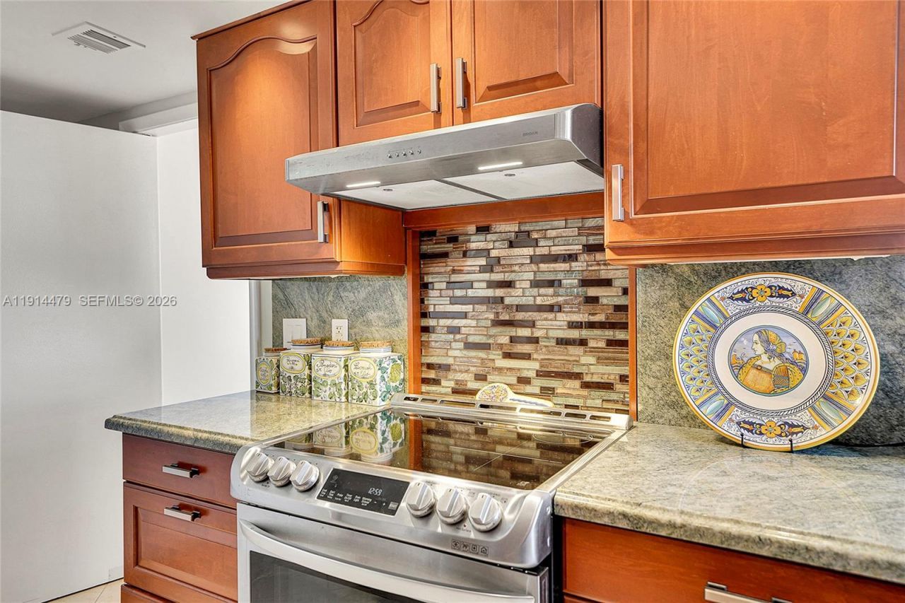 936 Intracoastal Dr, Unit 21A, Fort Lauderdale, FL 33304 Photo