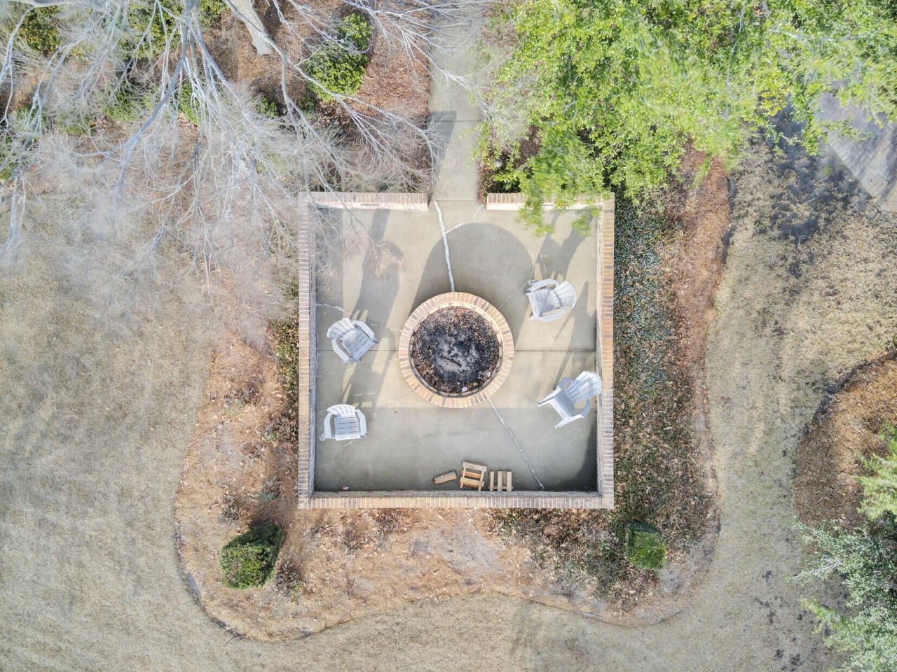 637 N Laurel Street Photo 52