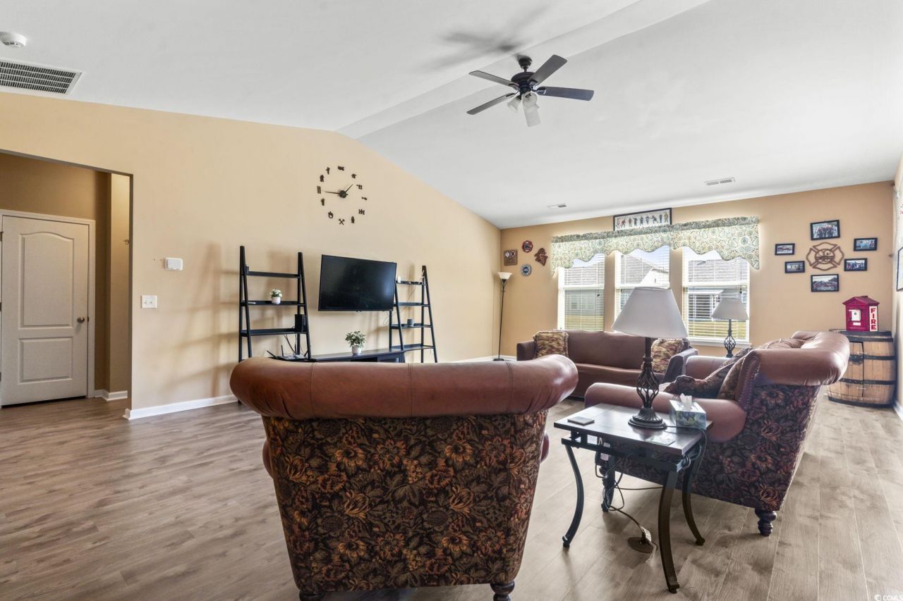 1725 Boyne Dr. Photo 11