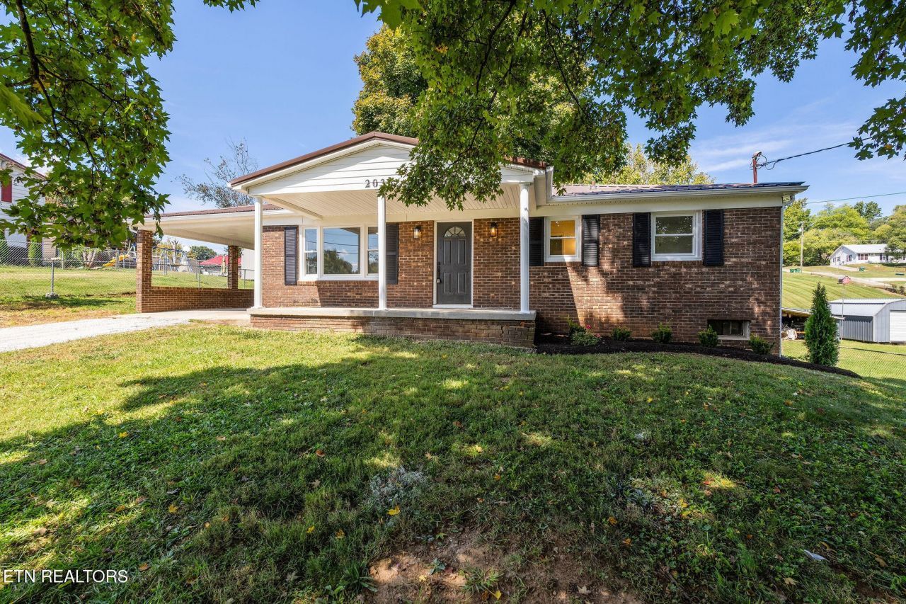2035 Reese St, Morristown, TN 37814 Main Photo