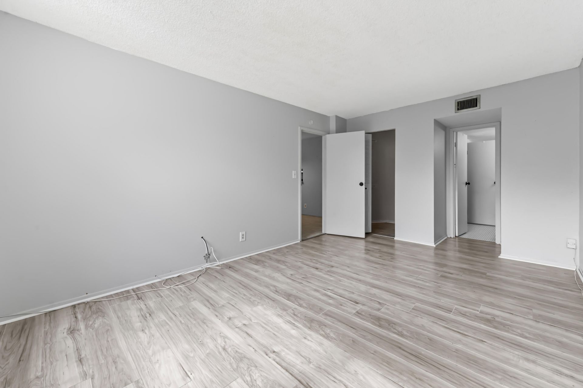 2650 NW 49th Avenue, Unit 422, Lauderdale Lakes, FL 33313 Photo