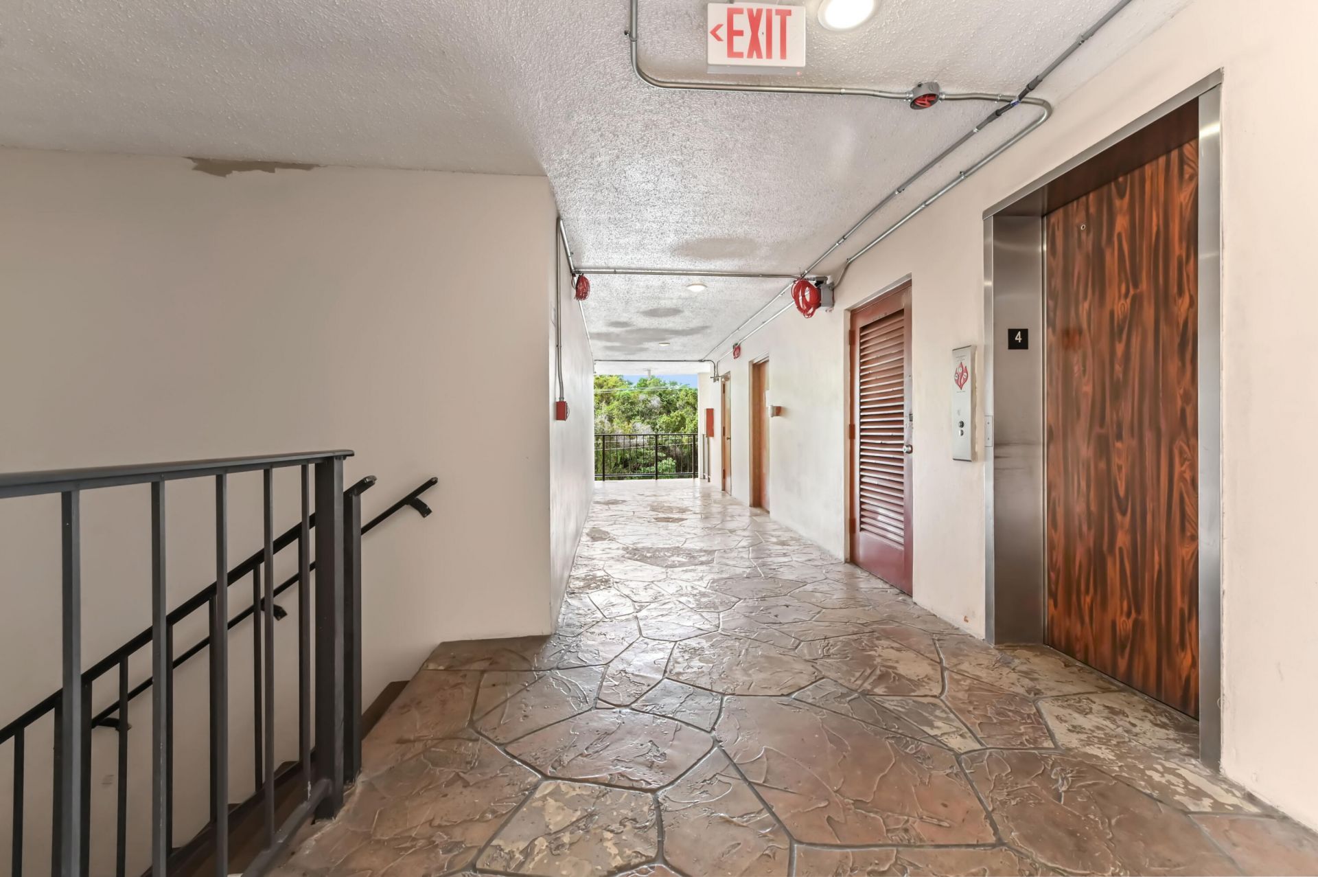 2650 NW 49th Avenue, Unit 422, Lauderdale Lakes, FL 33313 Photo