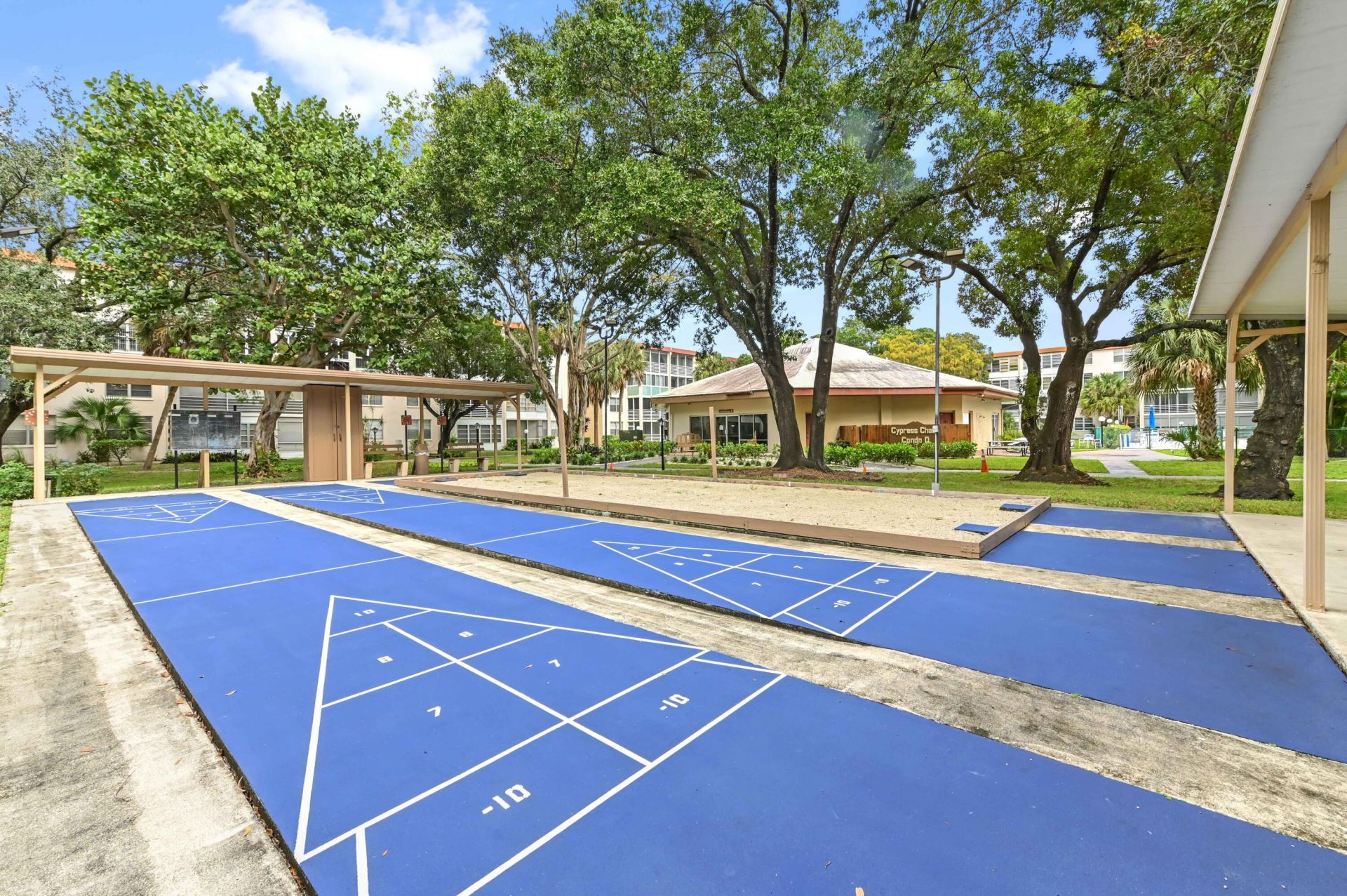 2650 NW 49th Avenue, Unit 422, Lauderdale Lakes, FL 33313 Photo