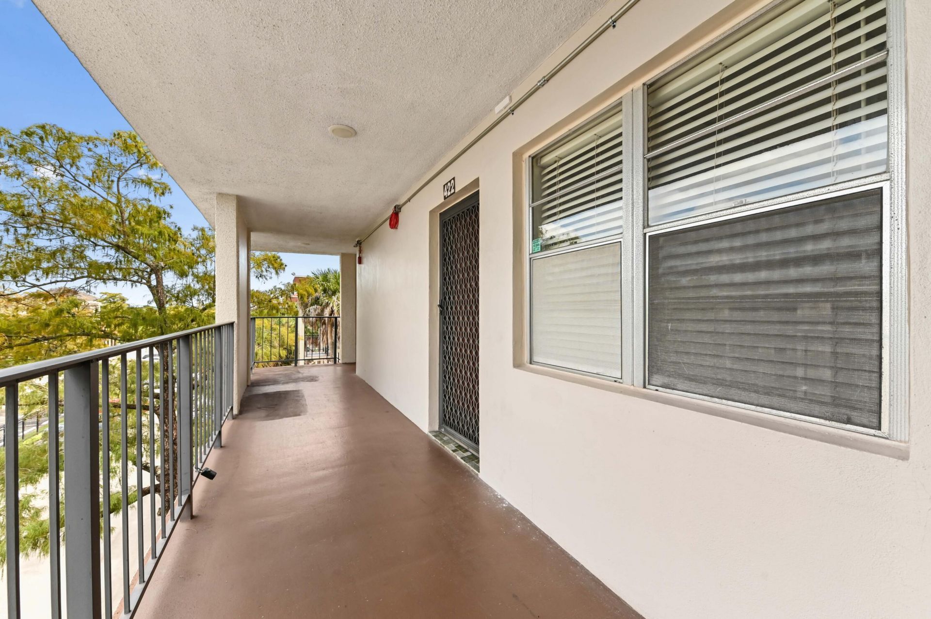 2650 NW 49th Avenue, Unit 422, Lauderdale Lakes, FL 33313 Photo