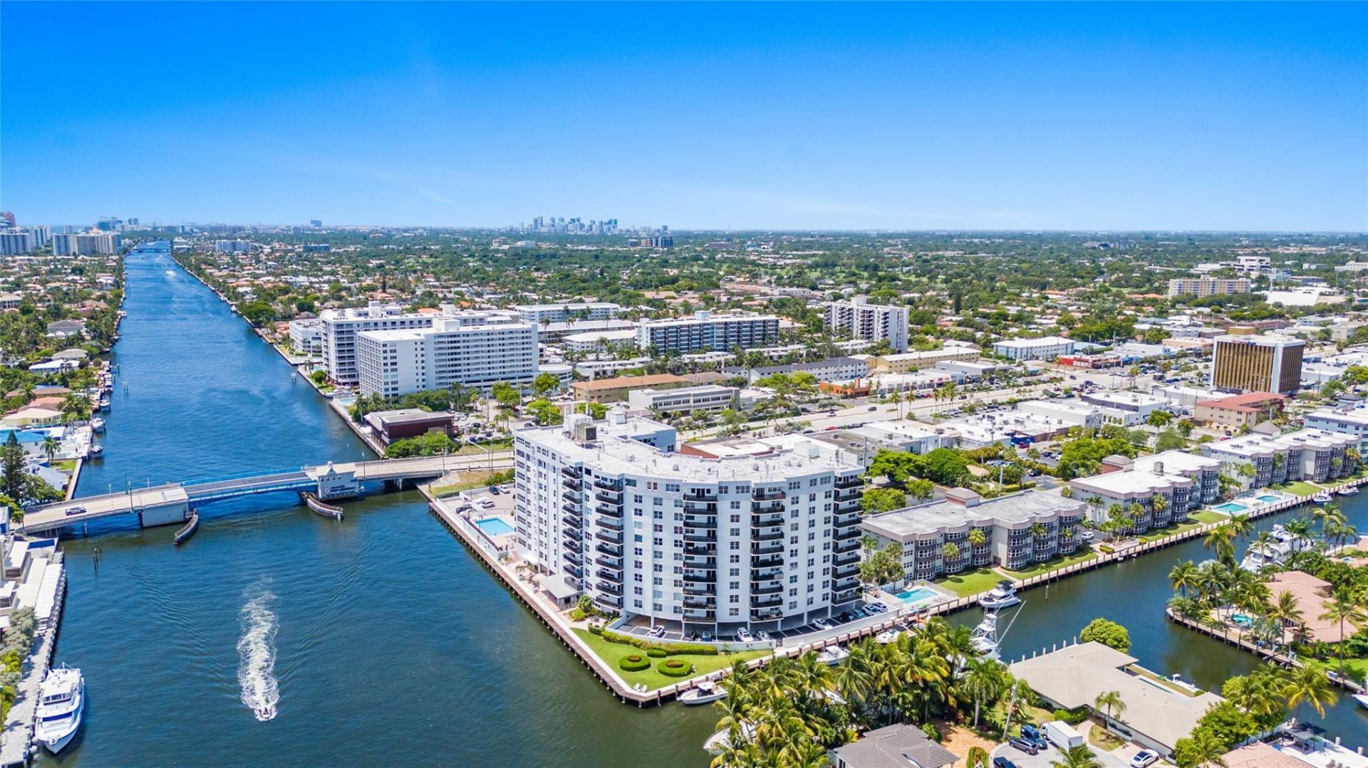 3111 NE 51st Street, Unit 403c, Fort Lauderdale, FL 33308 Photo