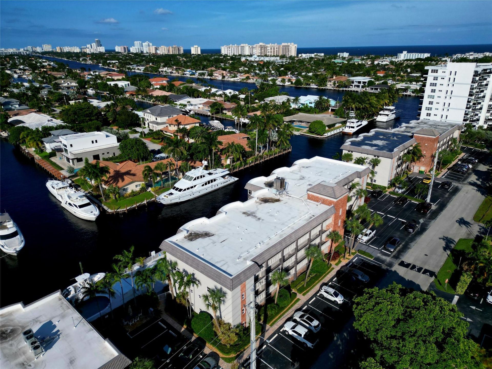 3111 NE 51st Street, Unit 403c, Fort Lauderdale, FL 33308 Photo