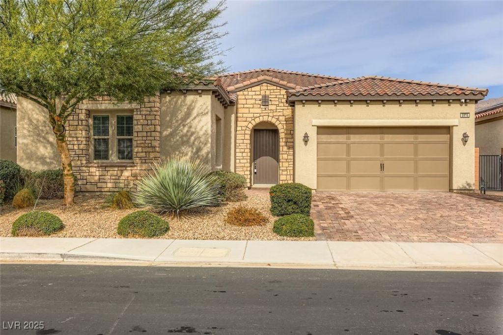 5916 Yellow Ridge Avenue, Las Vegas, NV 89131 Main Photo