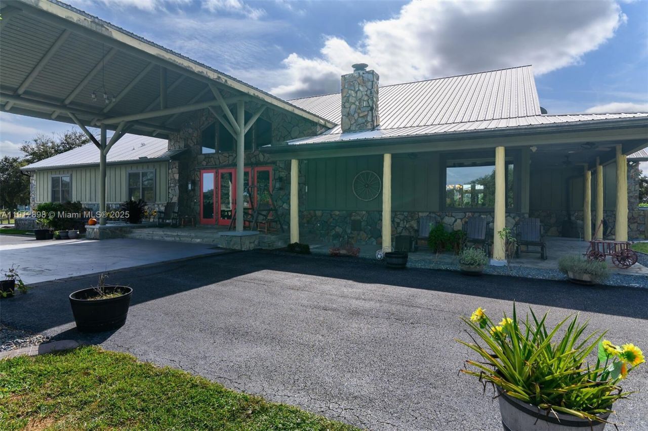 5675 County Road 78, La Belle, FL 33935 Photo