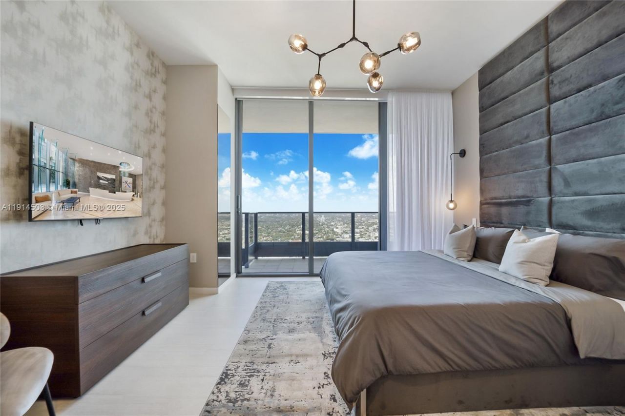 1000 Brickell Plz, Unit PH5006, Miami, FL 33131 Photo