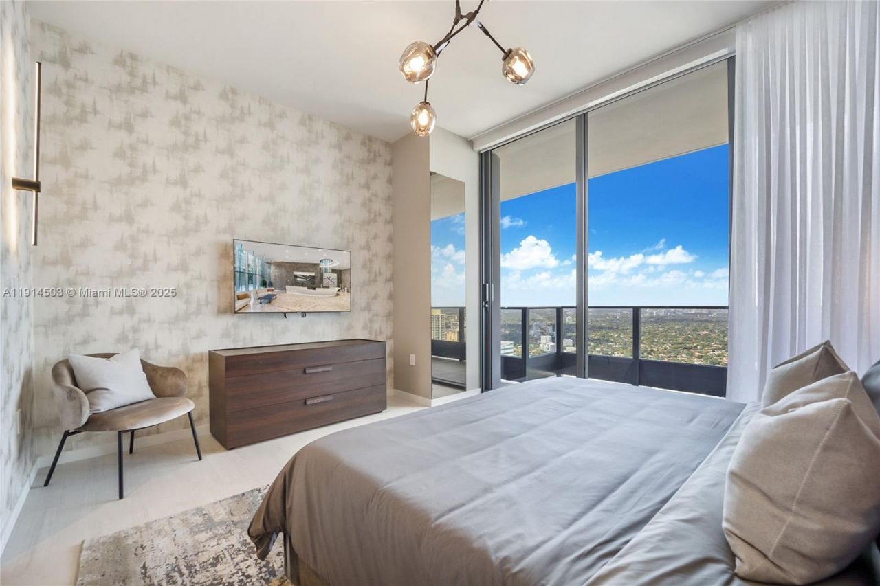 1000 Brickell Plz, Unit PH5006, Miami, FL 33131 Photo