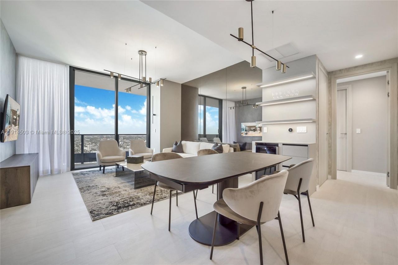 1000 Brickell Plz, Unit PH5006, Miami, FL 33131 Photo