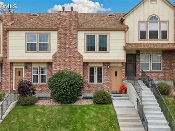 6842 Goldcrest Court, Colorado Springs, CO 80919
