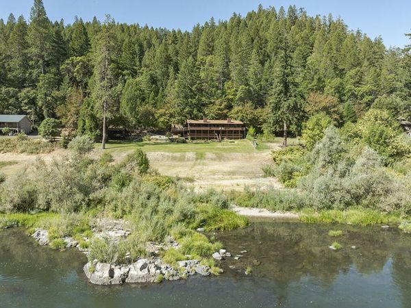 11926 Galice Road, Merlin, OR 97532