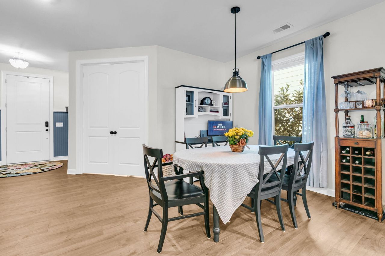 1084 Magnolia Warbler Way Photo 8