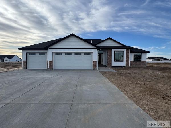 1572 N 845 E, SHELLEY, ID 83274