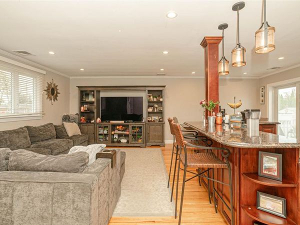 105 7th Street, Hicksville, NY 11801