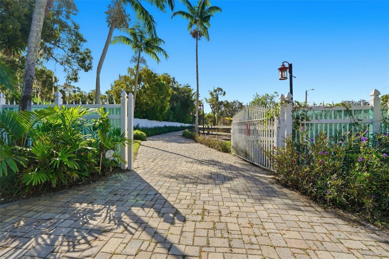 13010 114th Avenue N, Largo, FL 33774 Photo