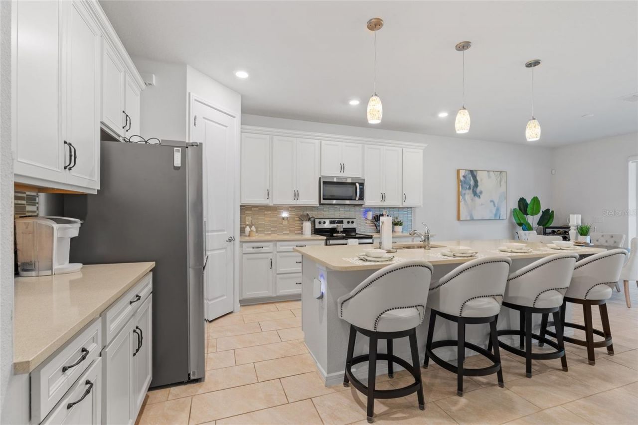 6248 Bradford Woods Dr, Zephyrhills, FL 33542 Photo