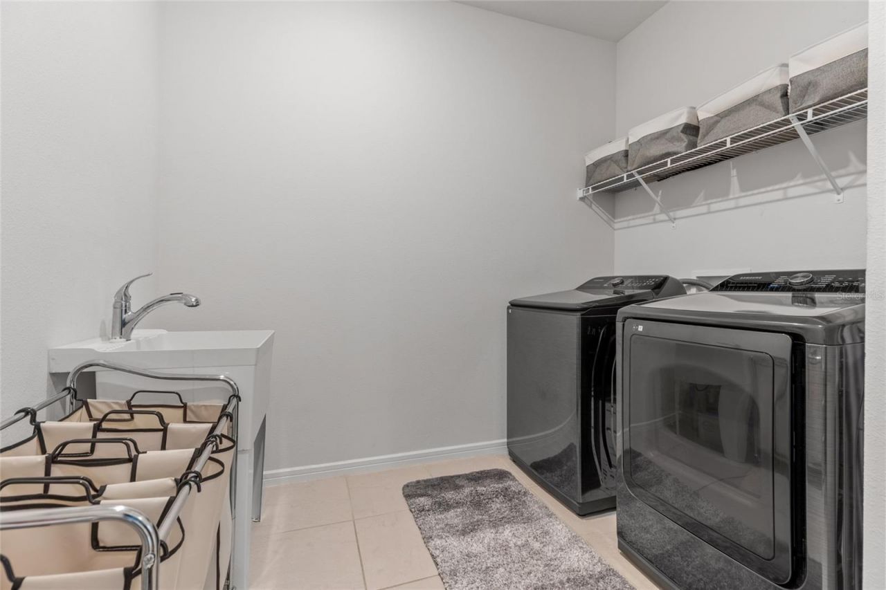 6248 Bradford Woods Dr, Zephyrhills, FL 33542 Photo