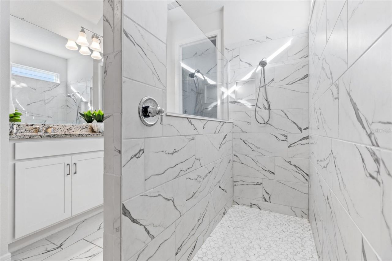 6248 Bradford Woods Dr, Zephyrhills, FL 33542 Photo