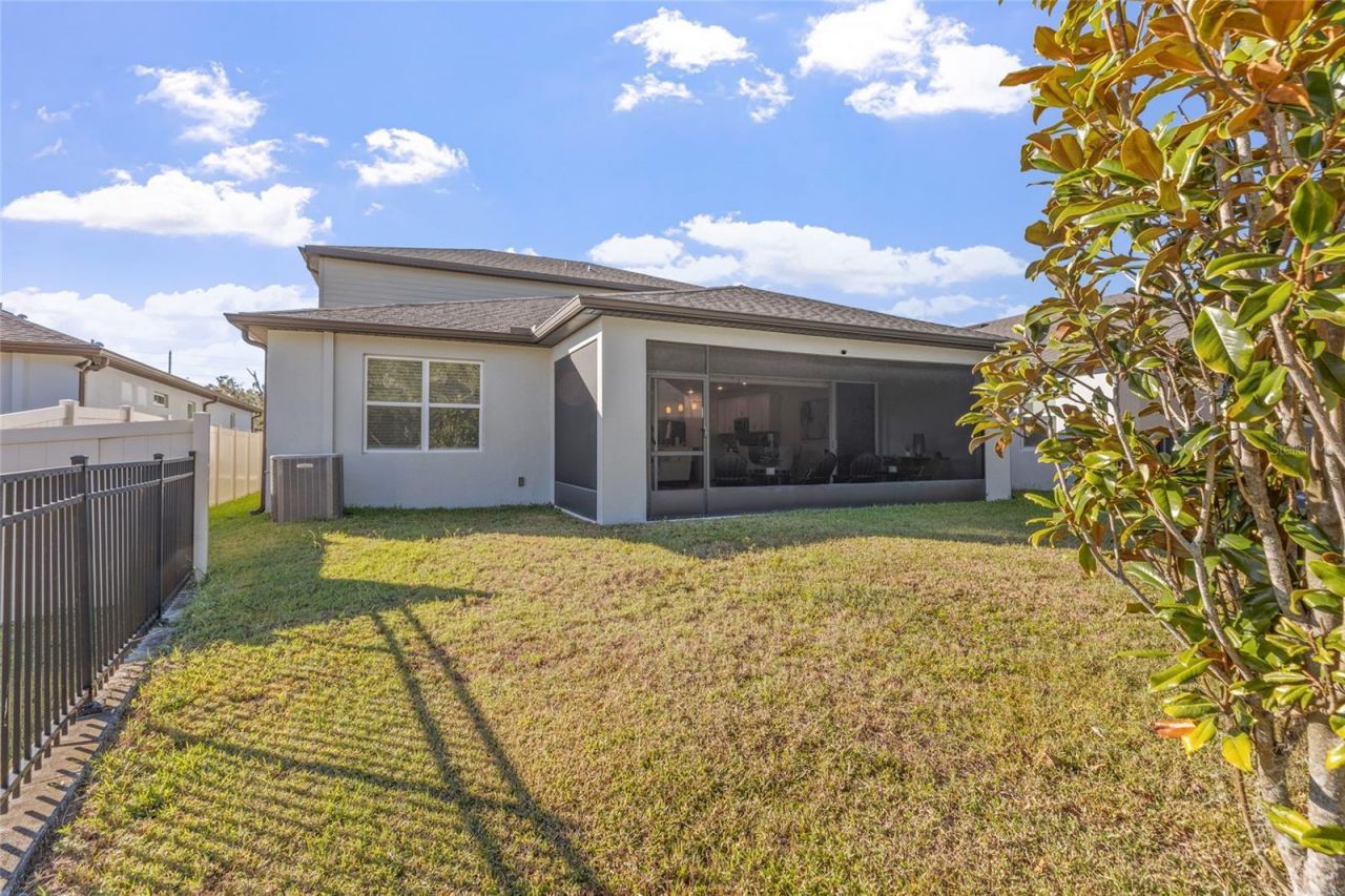 6248 Bradford Woods Dr, Zephyrhills, FL 33542 Photo