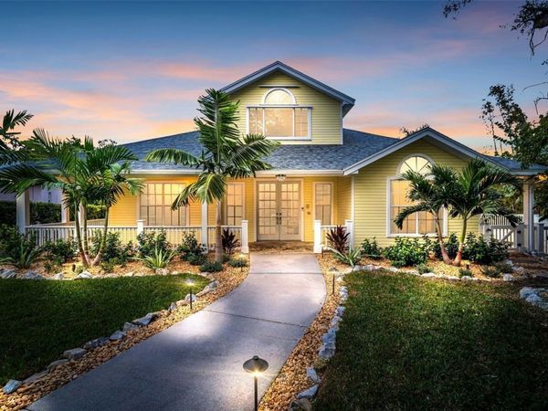 266 FLORIDA BOULEVARD, CRYSTAL BEACH, FL 34681