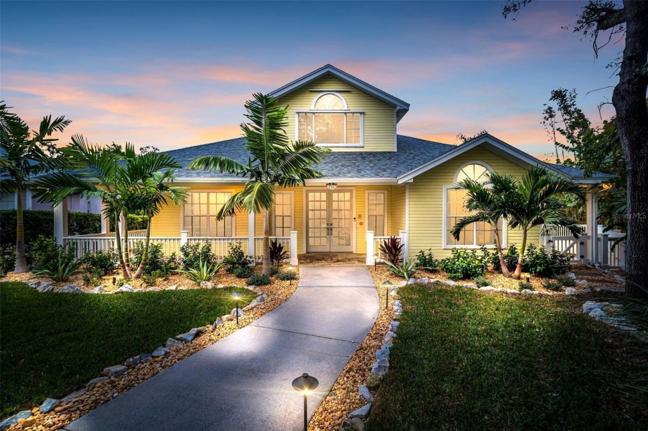 266 Florida Boulevard, Crystal Beach, FL 34681 Photo