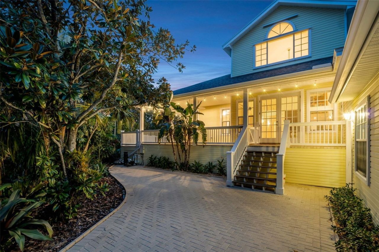 266 Florida Boulevard, Crystal Beach, FL 34681 Photo