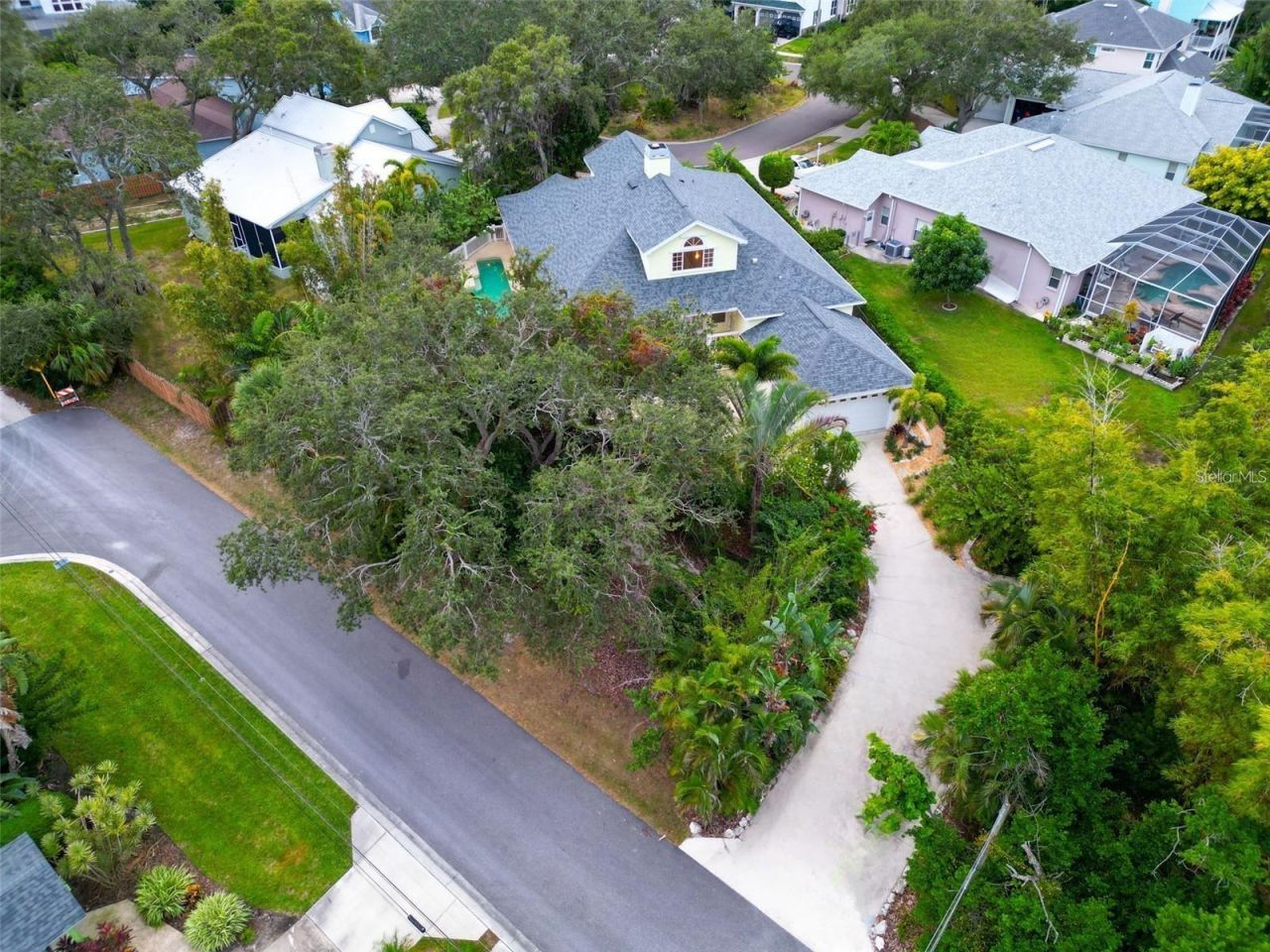 266 Florida Boulevard, Crystal Beach, FL 34681 Photo