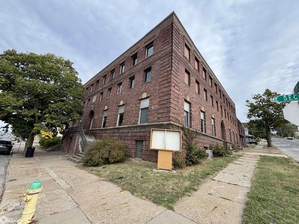 229 E 2Nd Street, Ottumwa, IA 52501