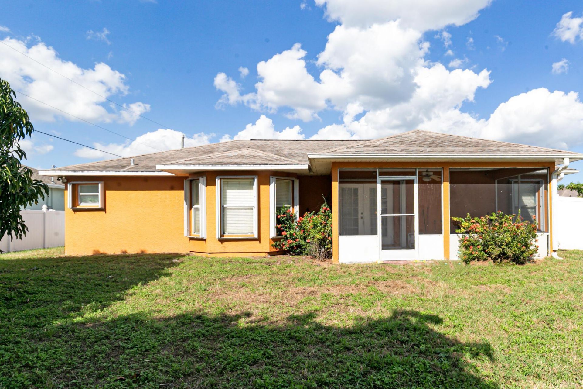 594 SW Grove Avenue, Port Saint Lucie, FL 34983 Photo