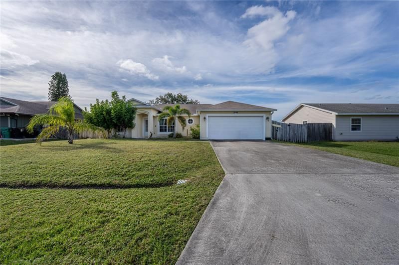 1998 SE Esterbrook St, Port Saint Lucie, FL 34983 Photo