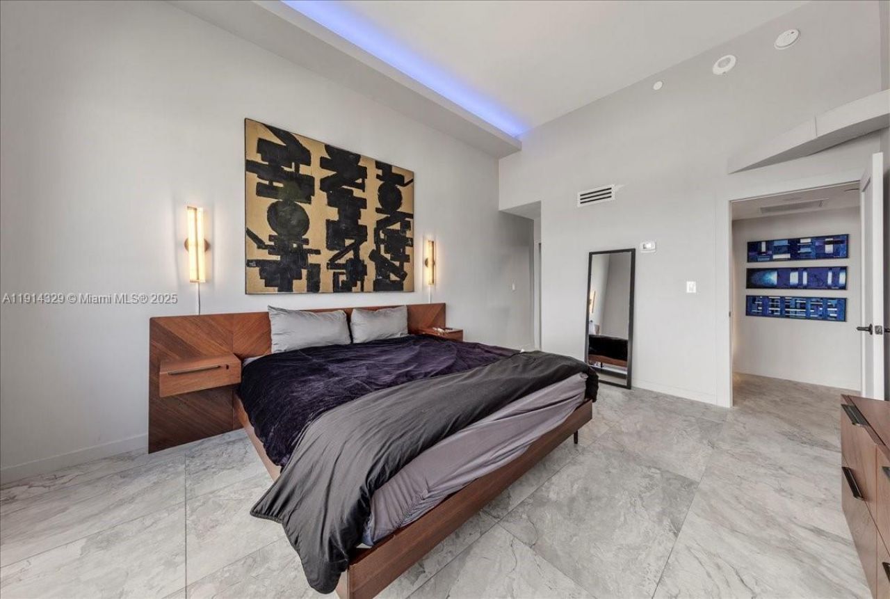 1500 Bay Rd, Unit PH 1570, Miami Beach, FL 33139 Photo