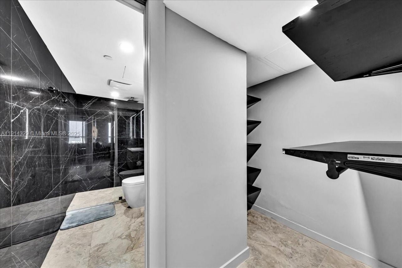 1500 Bay Rd, Unit PH 1570, Miami Beach, FL 33139 Photo