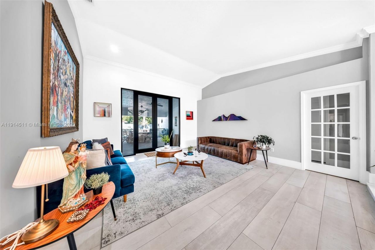 10195 NW 26th St, Doral, FL 33172 Photo