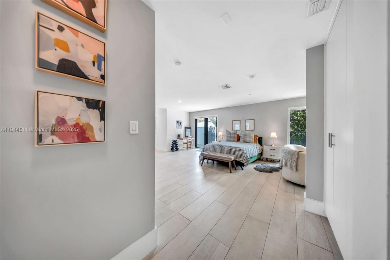 10195 NW 26th St, Doral, FL 33172 Photo