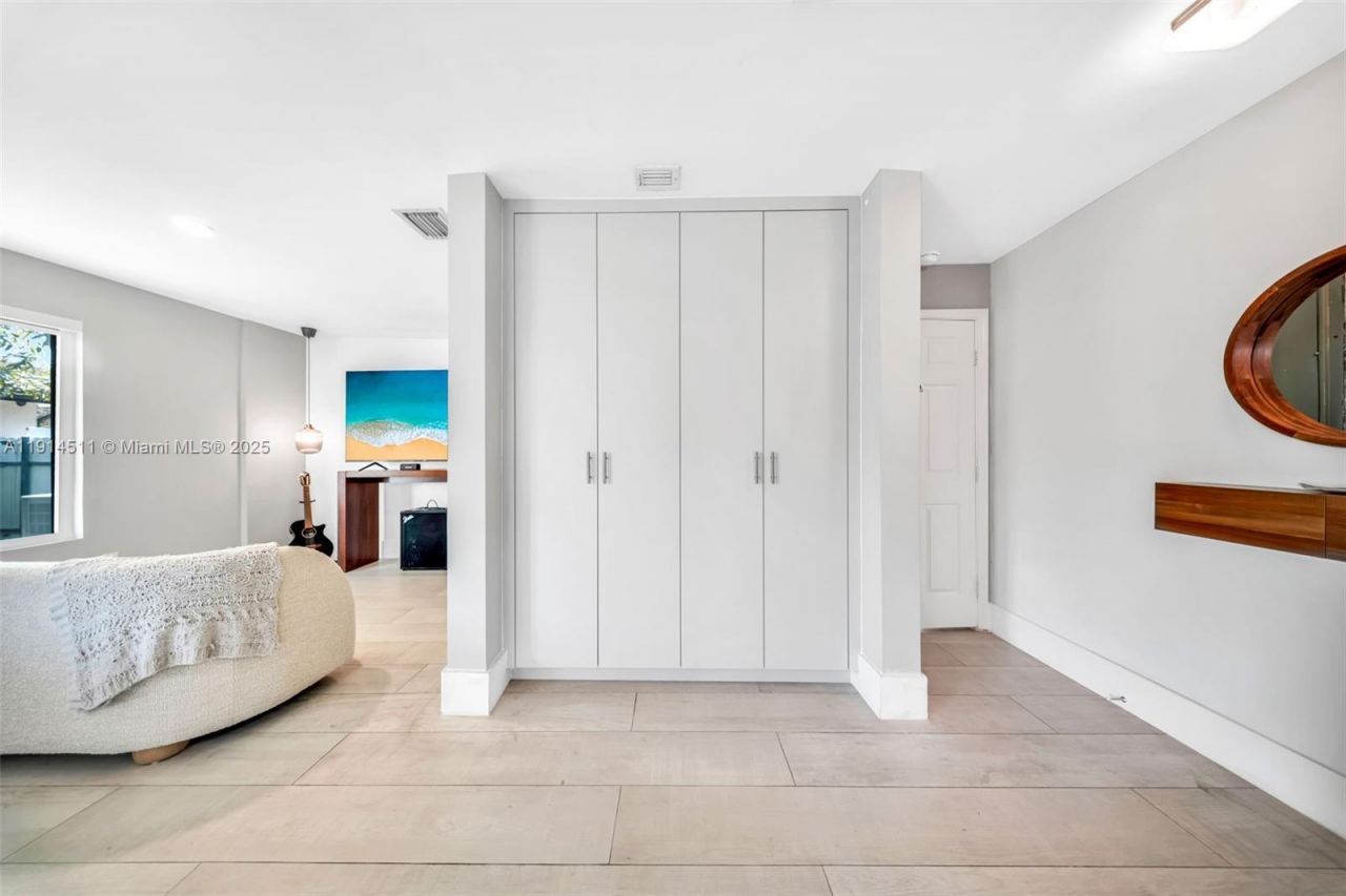 10195 NW 26th St, Doral, FL 33172 Photo