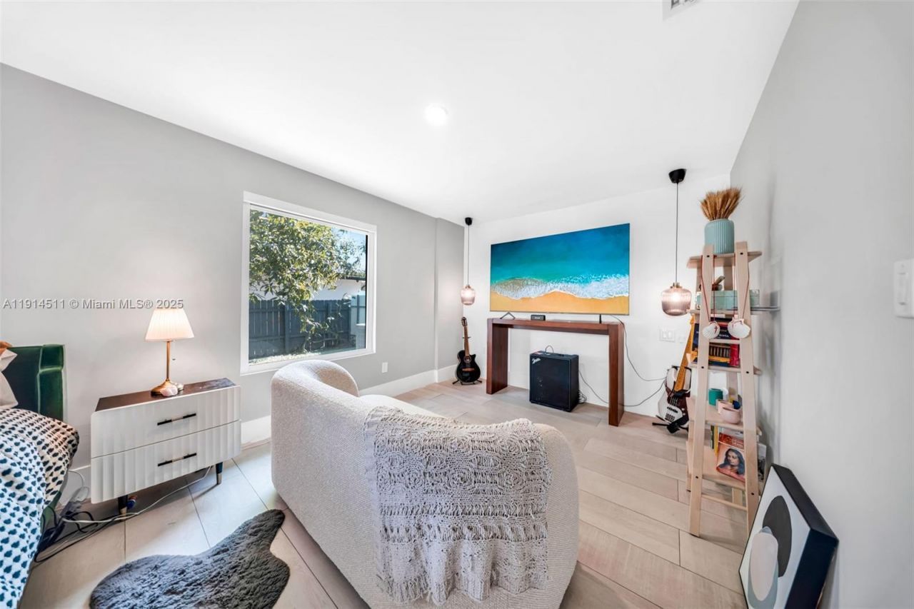 10195 NW 26th St, Doral, FL 33172 Photo