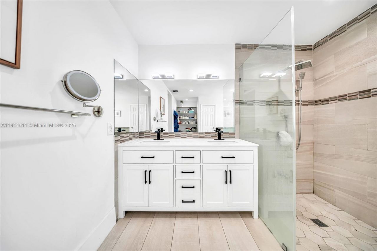 10195 NW 26th St, Doral, FL 33172 Photo