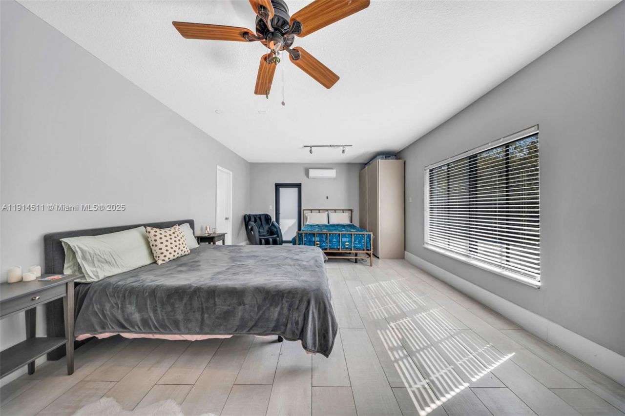 10195 NW 26th St, Doral, FL 33172 Photo