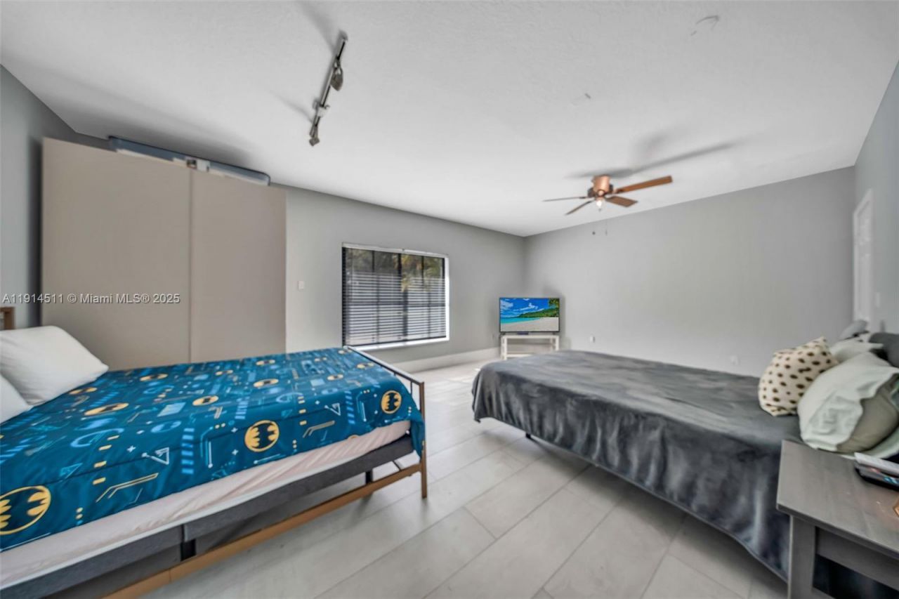 10195 NW 26th St, Doral, FL 33172 Photo