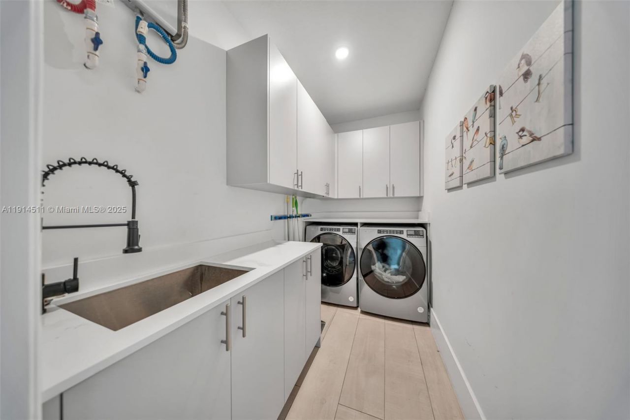 10195 NW 26th St, Doral, FL 33172 Photo