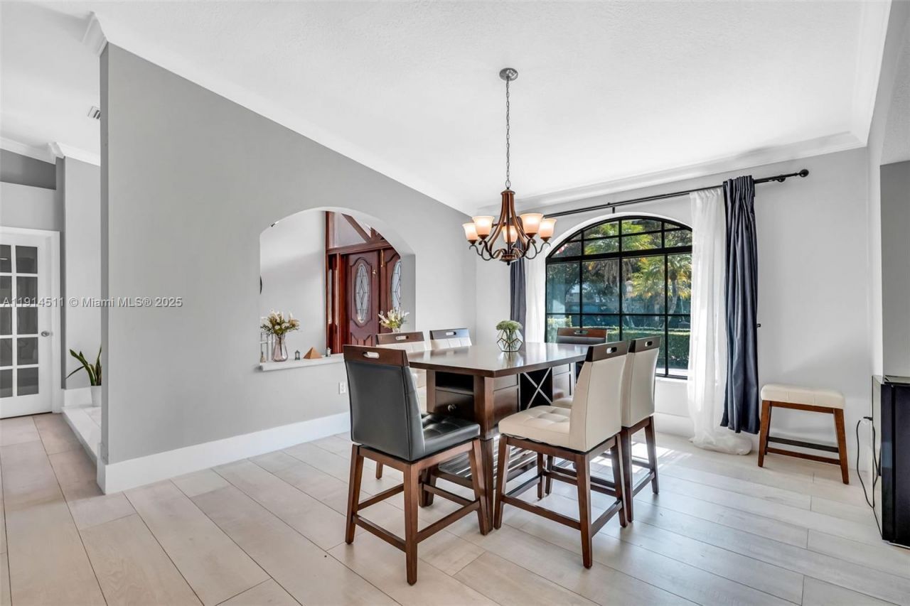 10195 NW 26th St, Doral, FL 33172 Photo