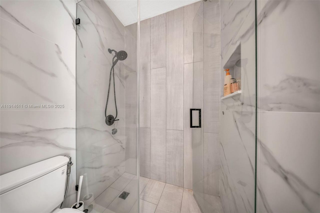 10195 NW 26th St, Doral, FL 33172 Photo