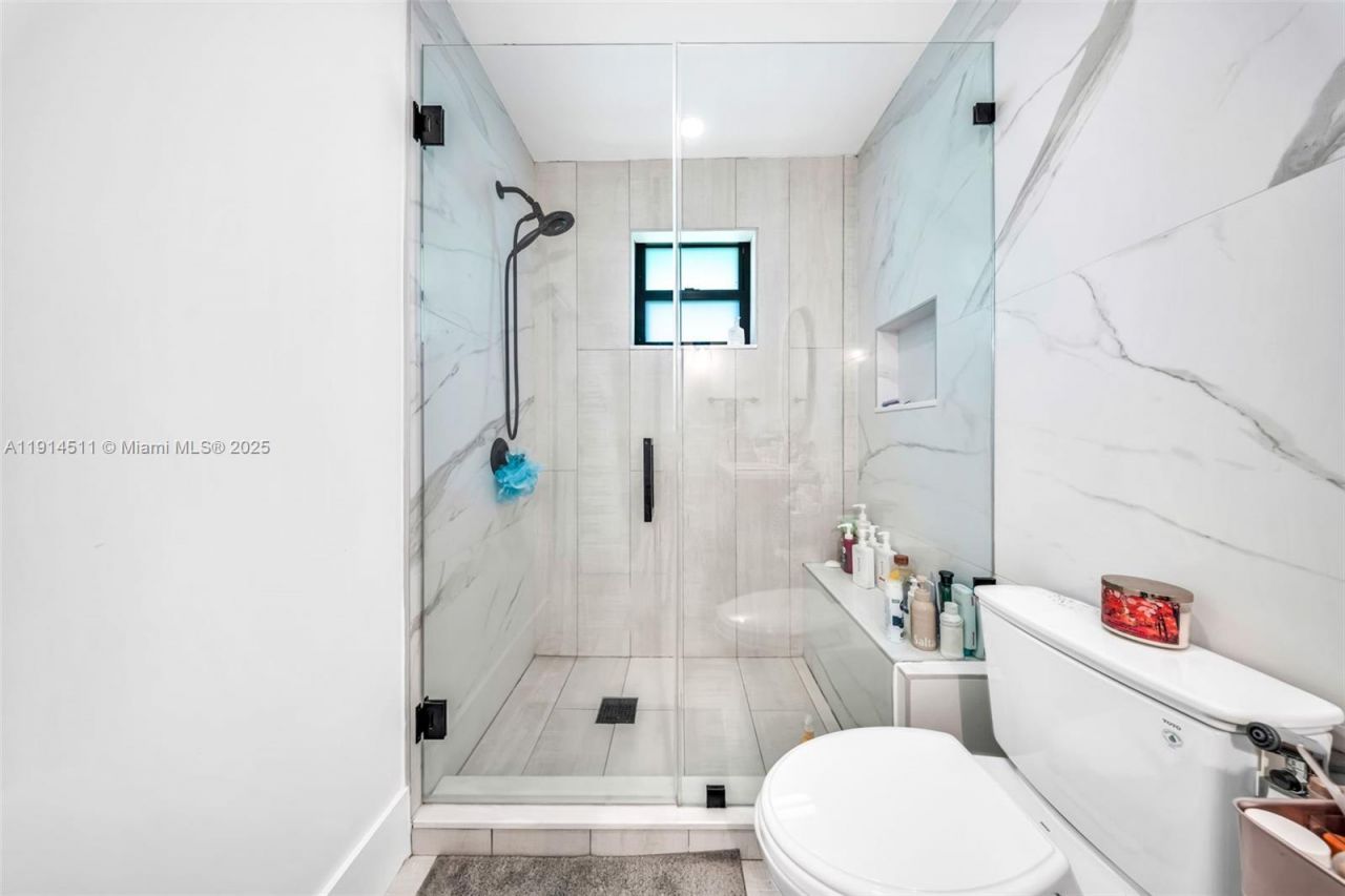 10195 NW 26th St, Doral, FL 33172 Photo