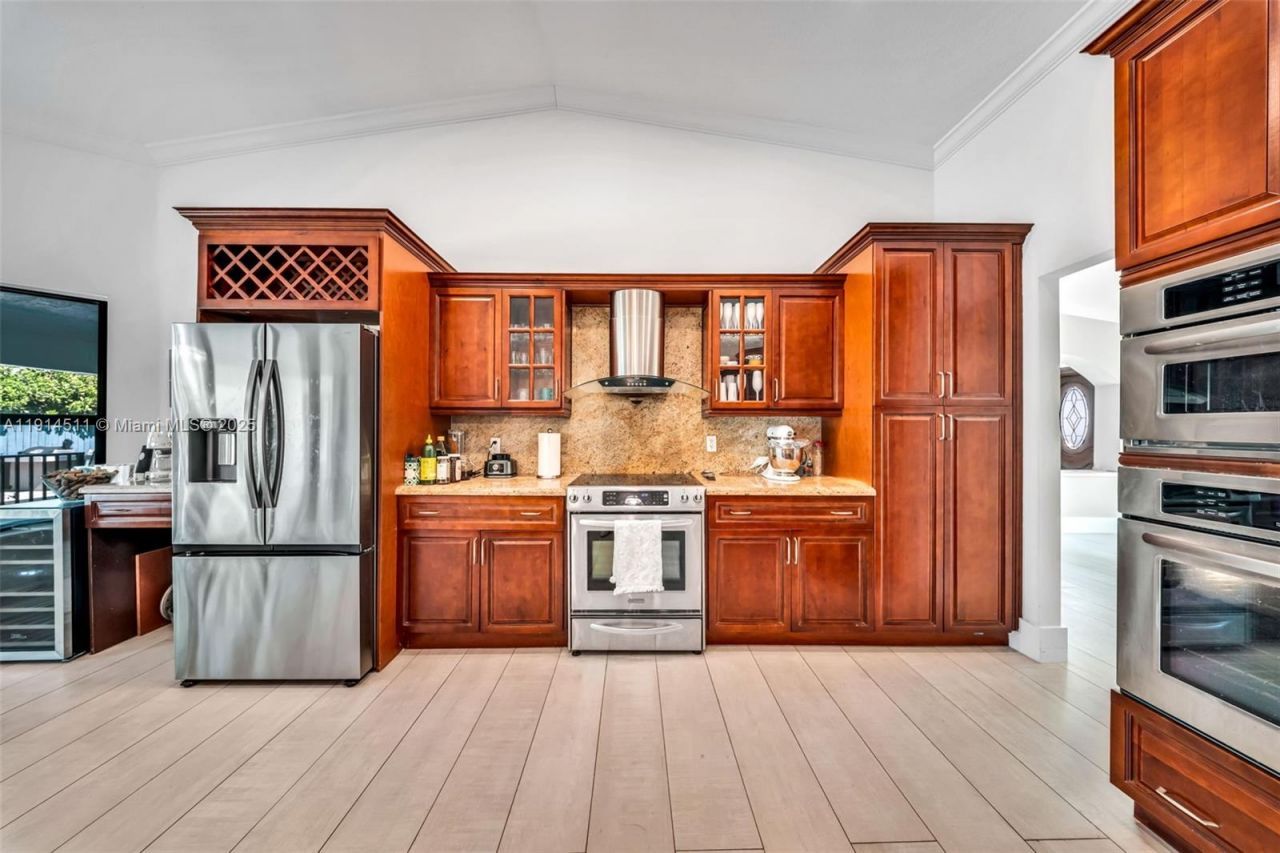 10195 NW 26th St, Doral, FL 33172 Photo